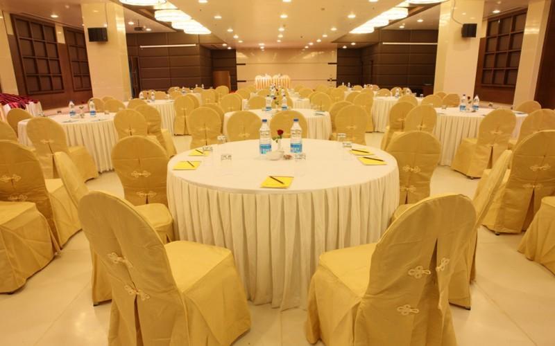 Hotel Shelton Rājahmundry 外观 照片